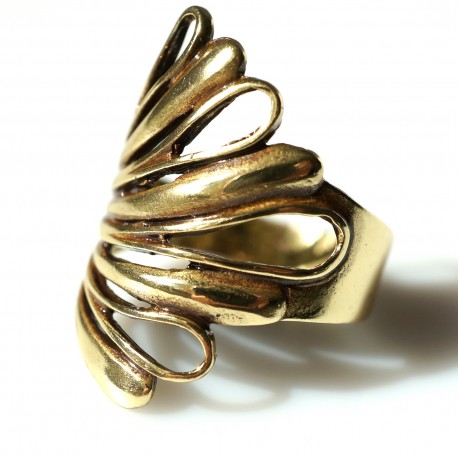 Brass ring flower like daisy petals ŽŽ
