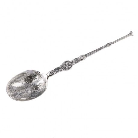 Spoon with subtle ornaments Š627