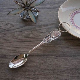 Spoon with a comfortable holder and with crystal Š573