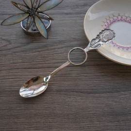 Spoon with a comfortable holder and with crystal Š573V