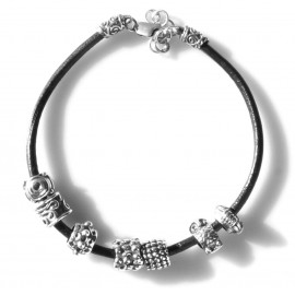 Bracelet with genuine leather and balls 