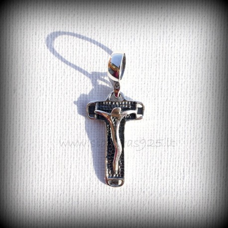 Pendant Christian cross P607