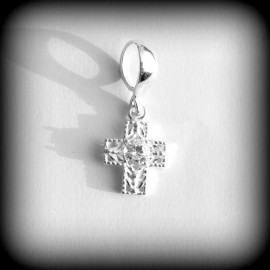 Pendant cross with Zirconium P649