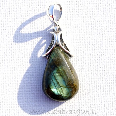 Pendant with Labradorite P574