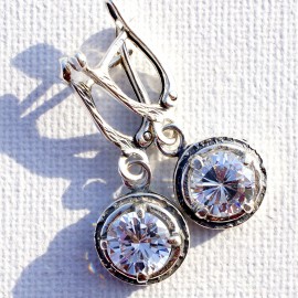 Earrings with Zirconia A579