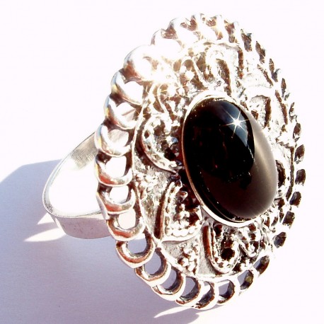 Ring with Onyx "Saulė" Ž357