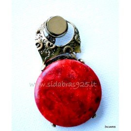 Brass pendant with Coral ŽP406