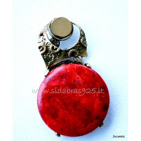 Brass pendant with Coral ŽP406