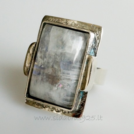 Unique jewelry Ring with natural Moonstone "ŽDD4"