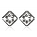Earrings are minimalist A748