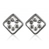 Earrings are minimalist A748