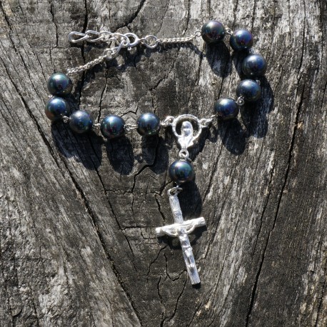 Rosary on the hand with beads RRŽ